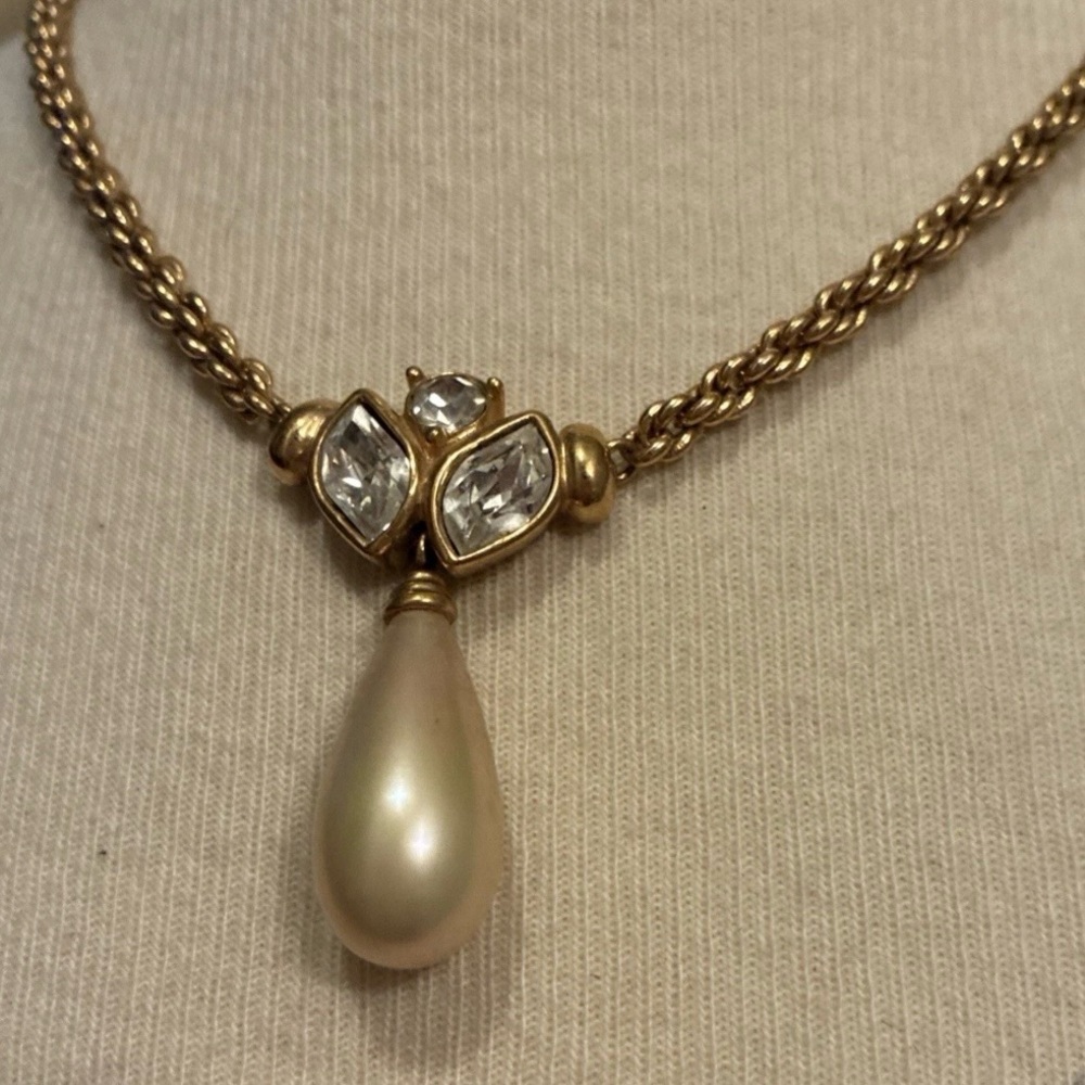 Vintage Christian Dior Marquise Rhinestone Pearl Drop Dangle Gold Chain Necklace - Picture 9 of 12